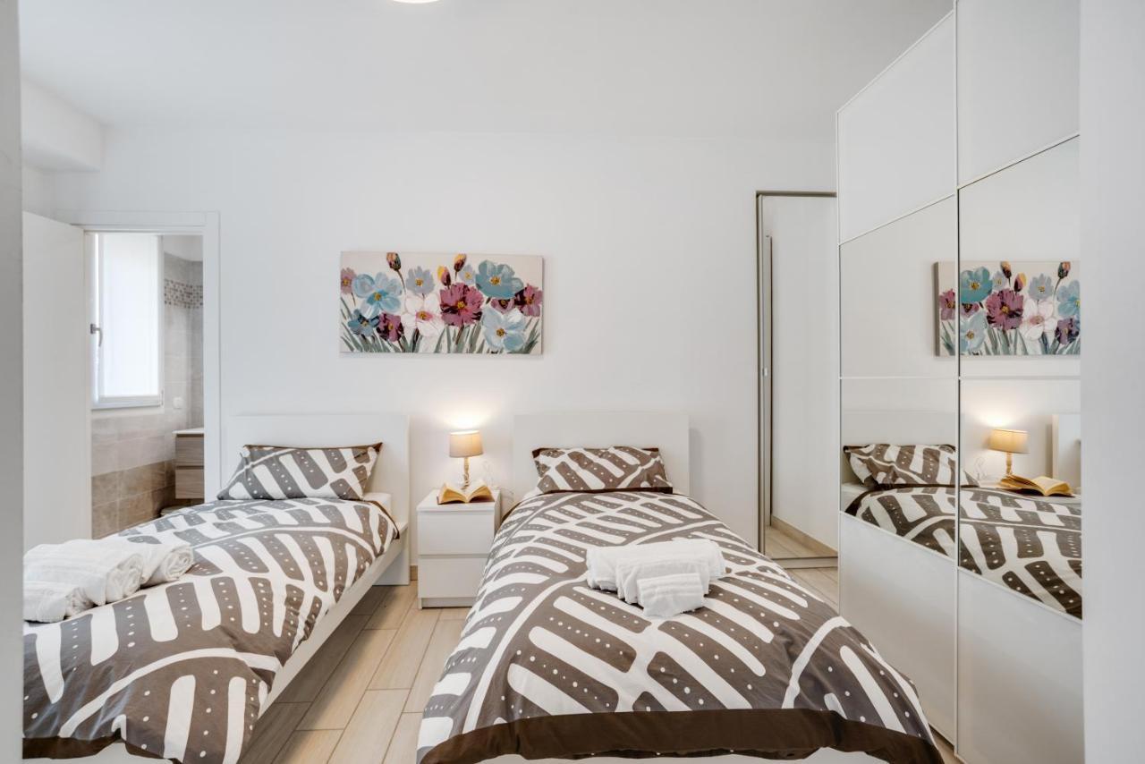 צ'רנוביו Dream Holiday Houses מראה חיצוני תמונה